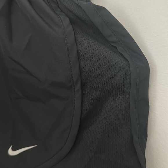 Nike Dri-Fit Shorts - Picture 6 of 6